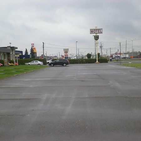 Motel Vaudreuil Zewnętrze zdjęcie